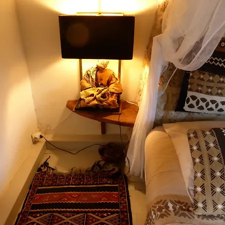 La Cour De Bas B&B 바르네빌카테레